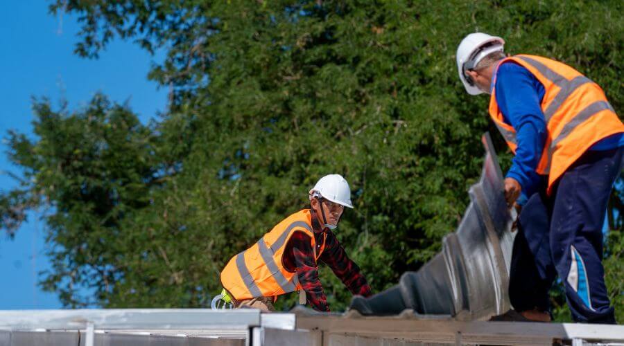 Professional Flat Roofing Installation in Ashippun, WI